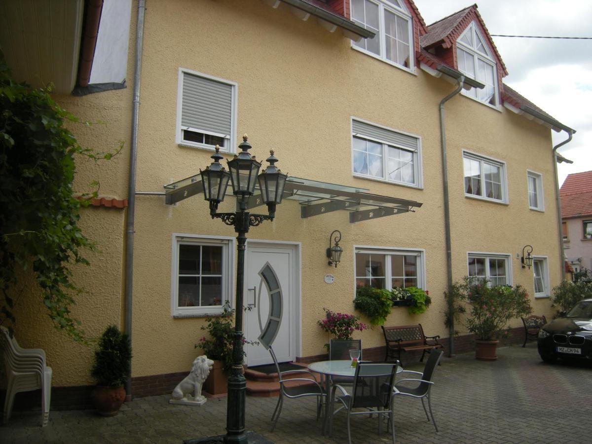 Weingut Und Gaestehaus Henrici Friesenheim is an Ortsgemeinde Exteriér fotografie